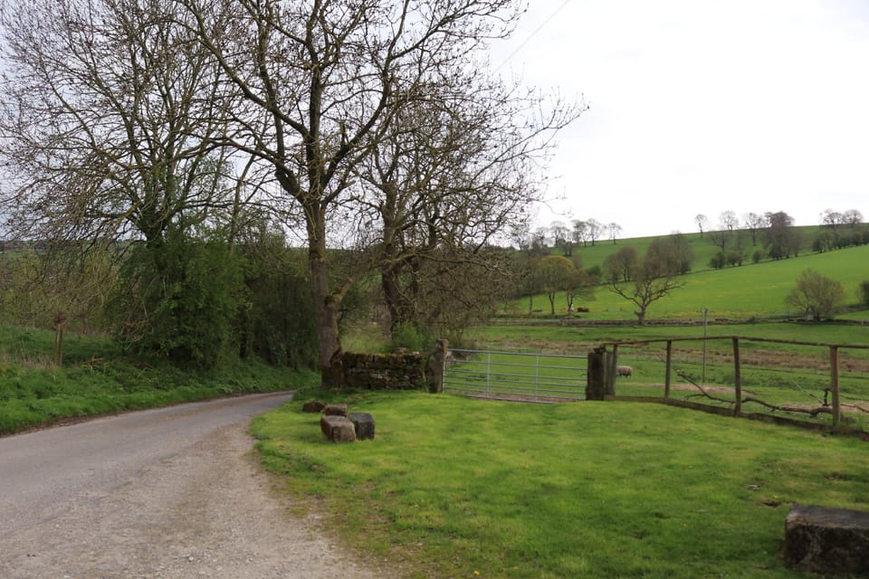 Gratton Grange Farm Holiday Cottage Hotel in Derbyshire Dales District