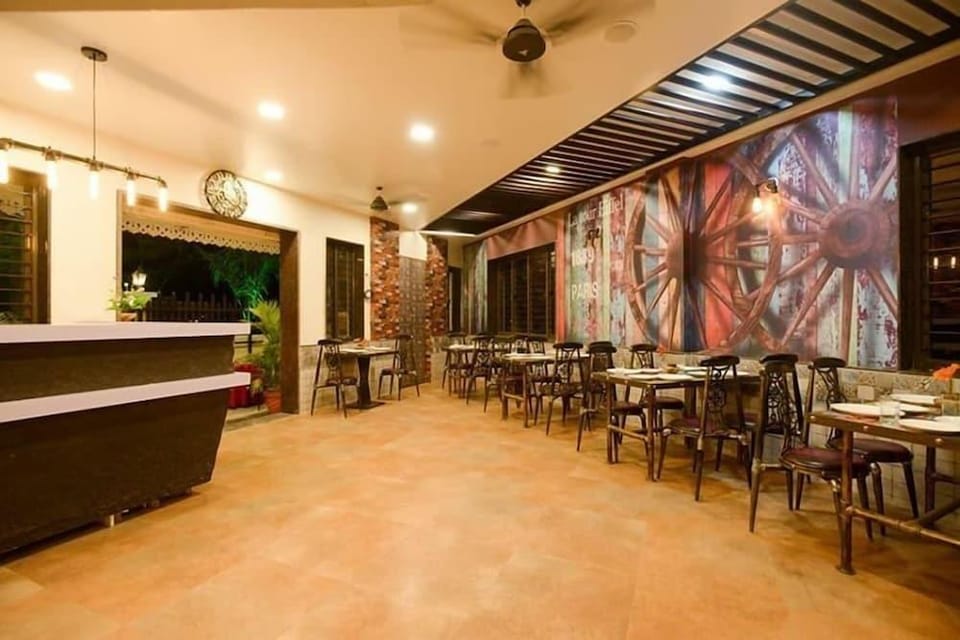 Shri Vitthal Mangalam Hotel in Pune