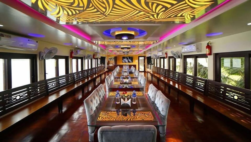 Kerala Boathouse Hotel in Alappuzha