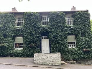 Shoulder of Mutton Hotel in England