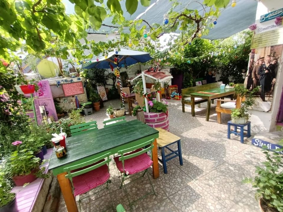 Mell10 House Hotel in İzmir Province