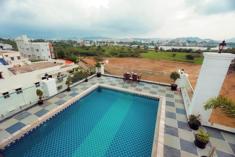 Lake View Hotel Revaas Hotel in Rajasthan