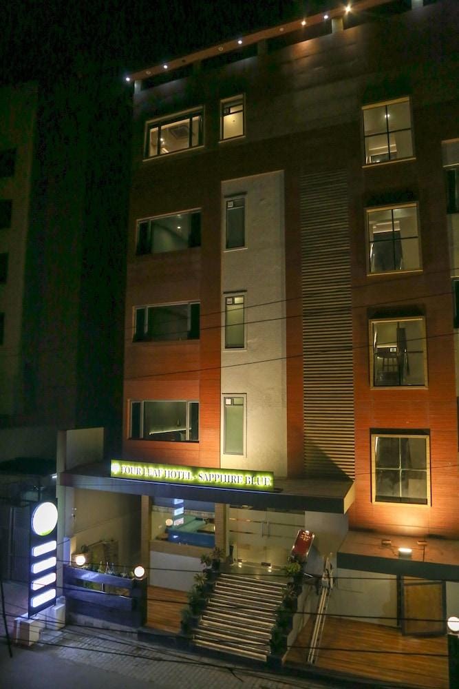 Four Leaf Hotel Sapphire Blue Hotel in Varanasi