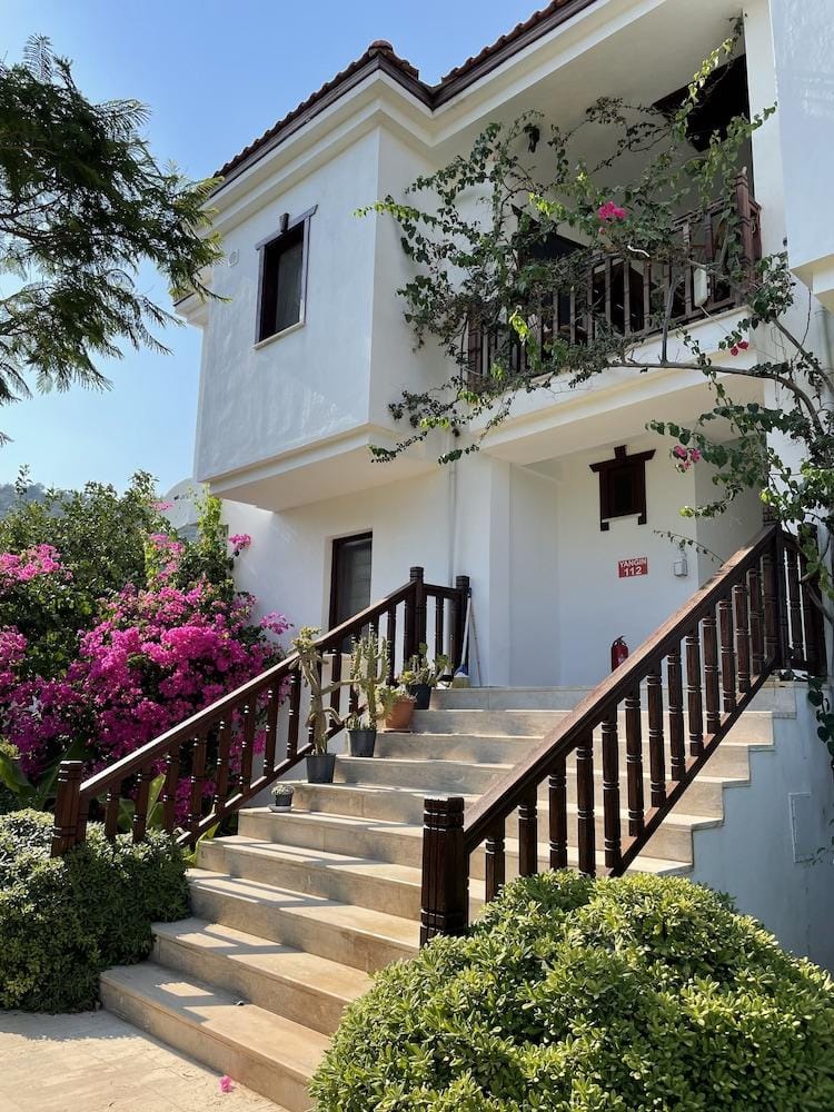 Mesudiye Apart Hotel in Muğla Province