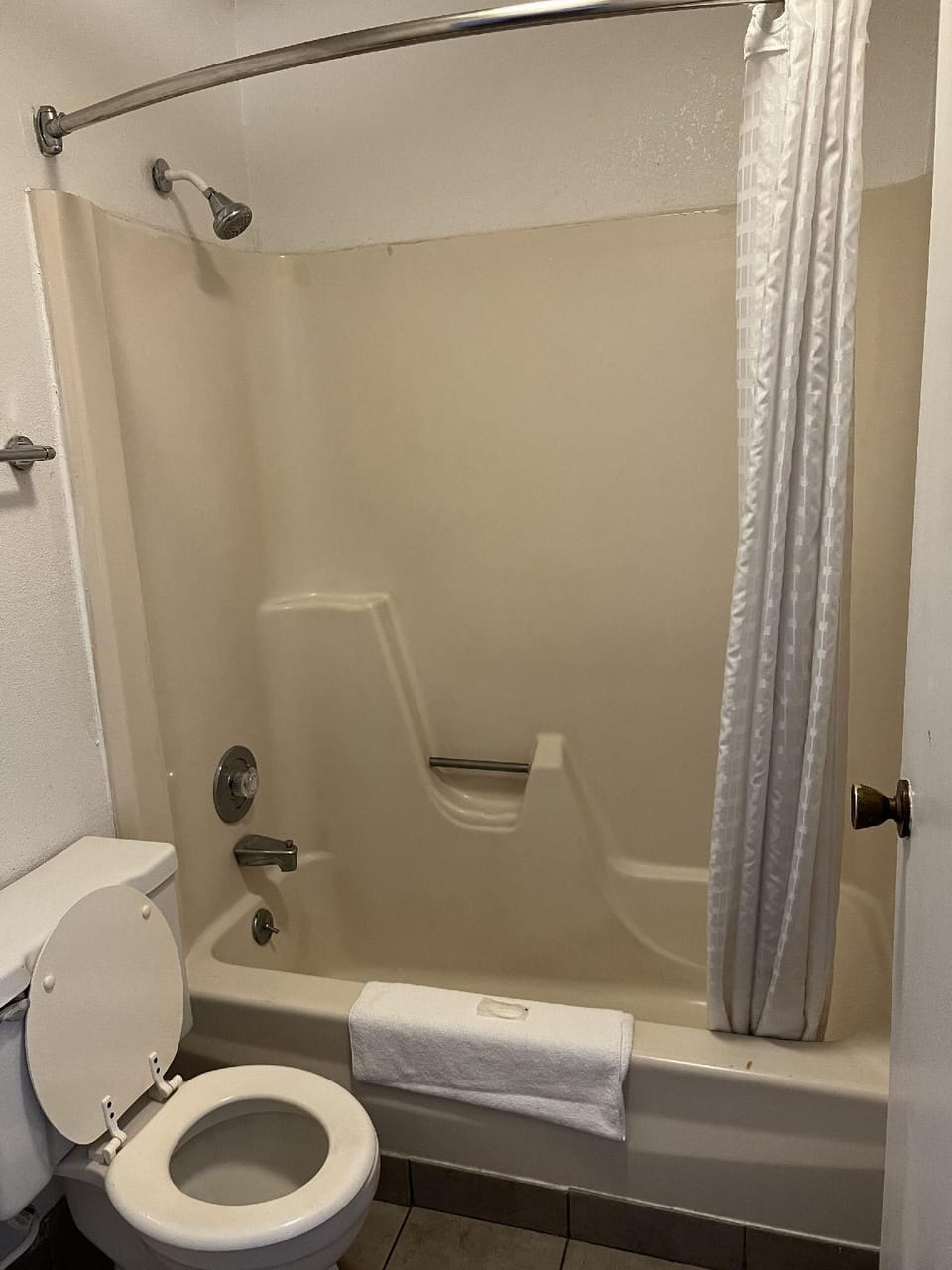 LAKE INN Hotel in Buckeye Lake