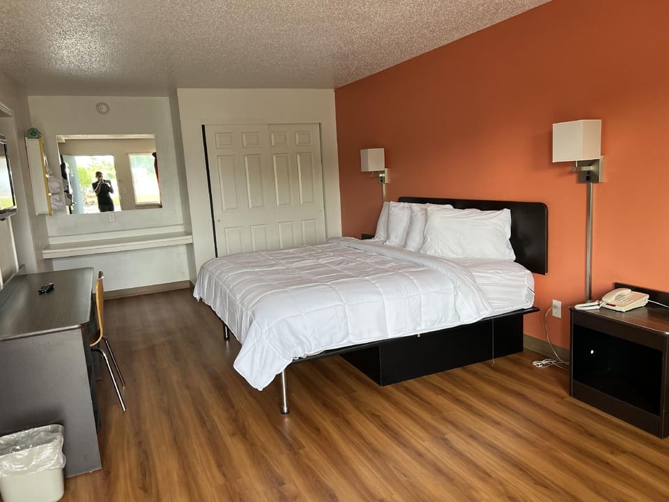 LAKE INN Hotel in Buckeye Lake
