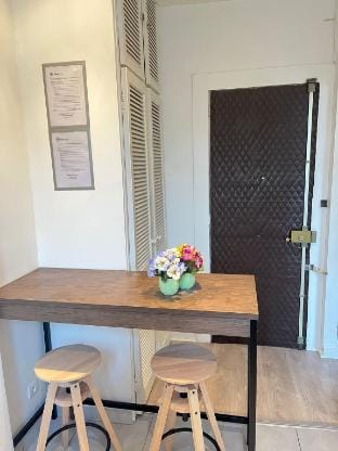 Calm and Cute - refreshed  small apartment in Boulogne  minutes  from  Paris Hotel in Paris