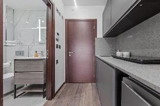 Modern Serviced Studio Flat Near Central London Hotel in London Borough of Camden