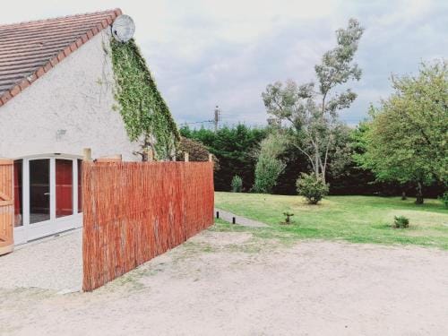 Home Gayatri Hotel in Centre-Val de Loire