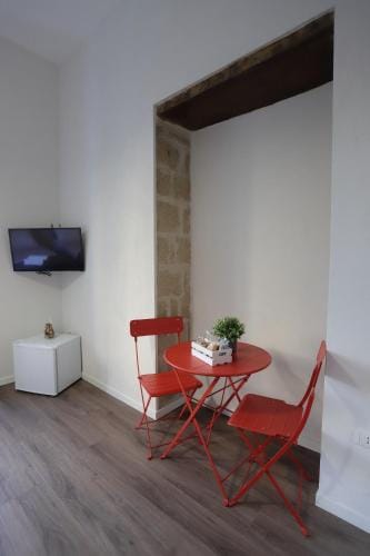 Tammurriata Nera Bedroom Hotel in Naples