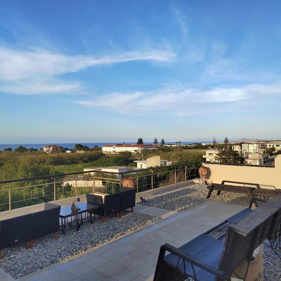Rododafni Apartments Hotel in Crete