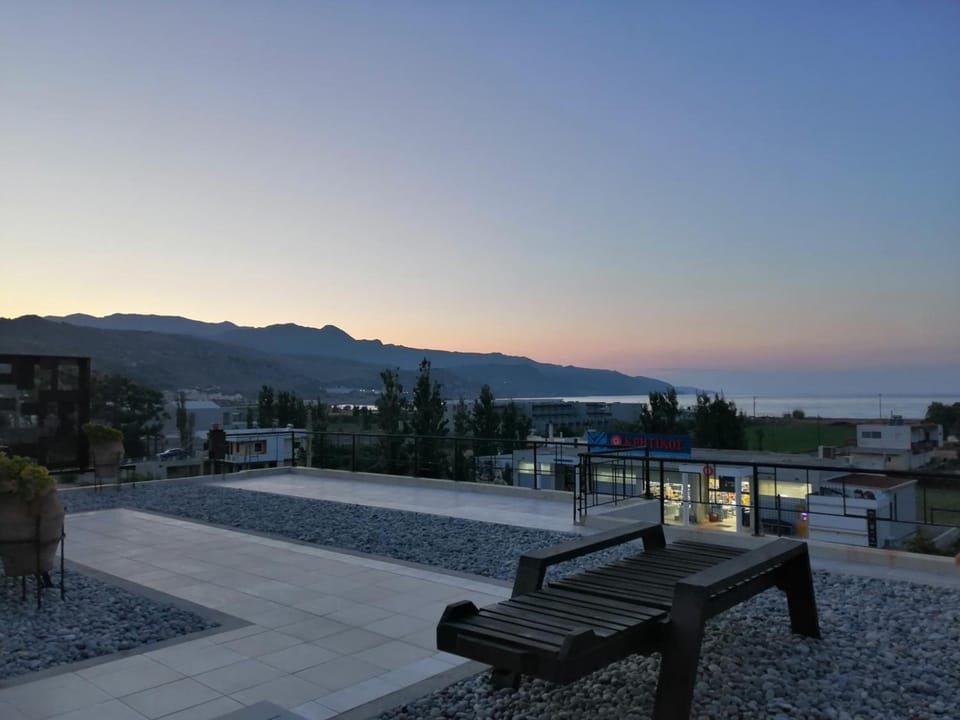 Rododafni Apartments Hotel in Crete