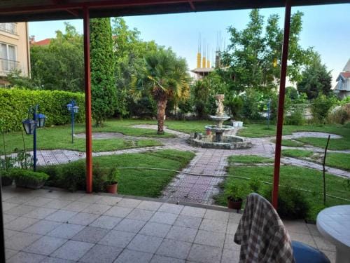 Vreshtat e Liqenit-Ezerski Llozja Hotel in Municipality of Ohrid, North Macedonia