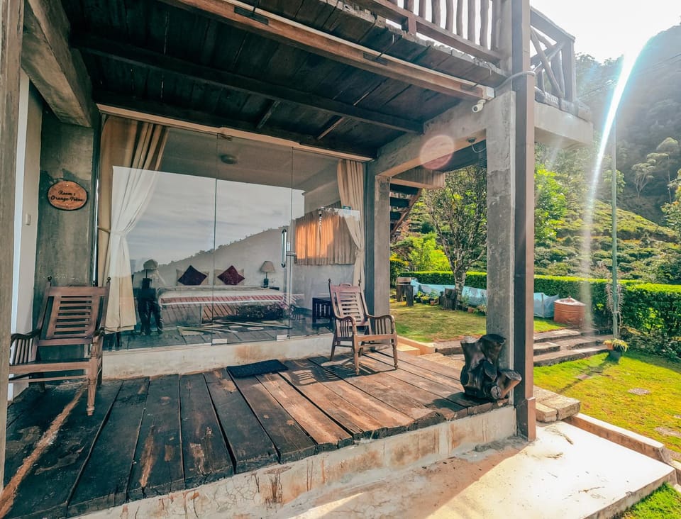 Hill Safari Lodge in Central Province