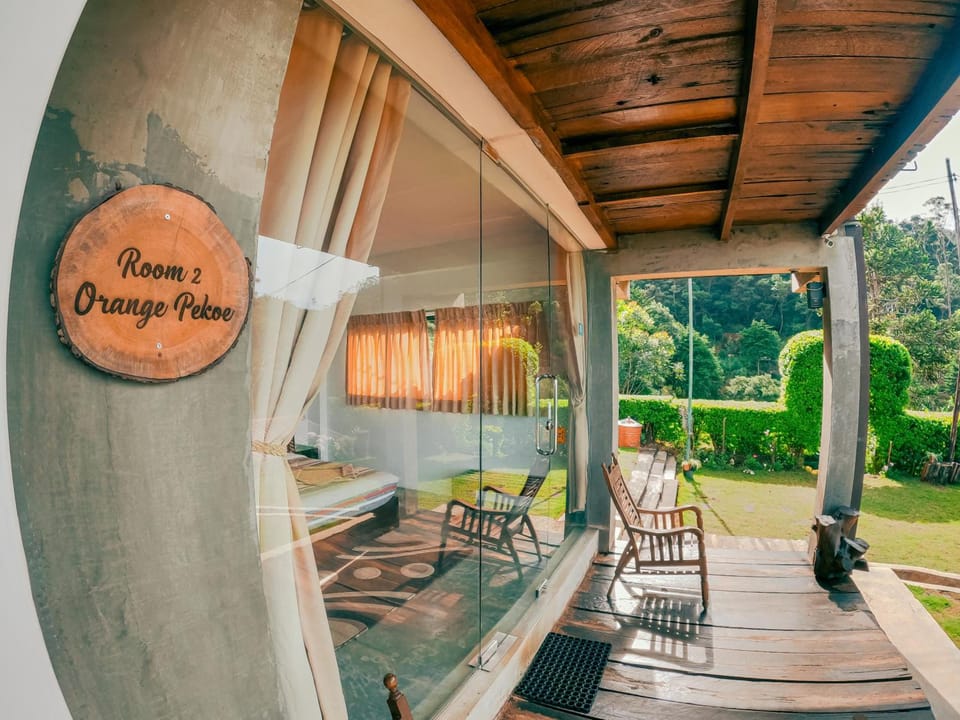 Hill Safari Lodge in Central Province