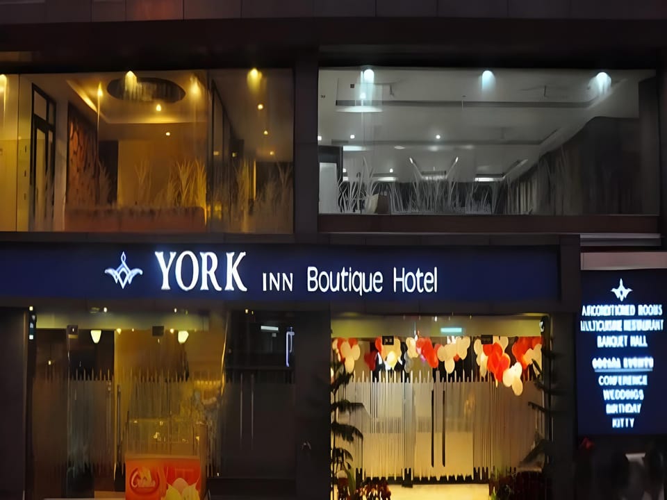 York Inn Lucknow Inn in Lucknow