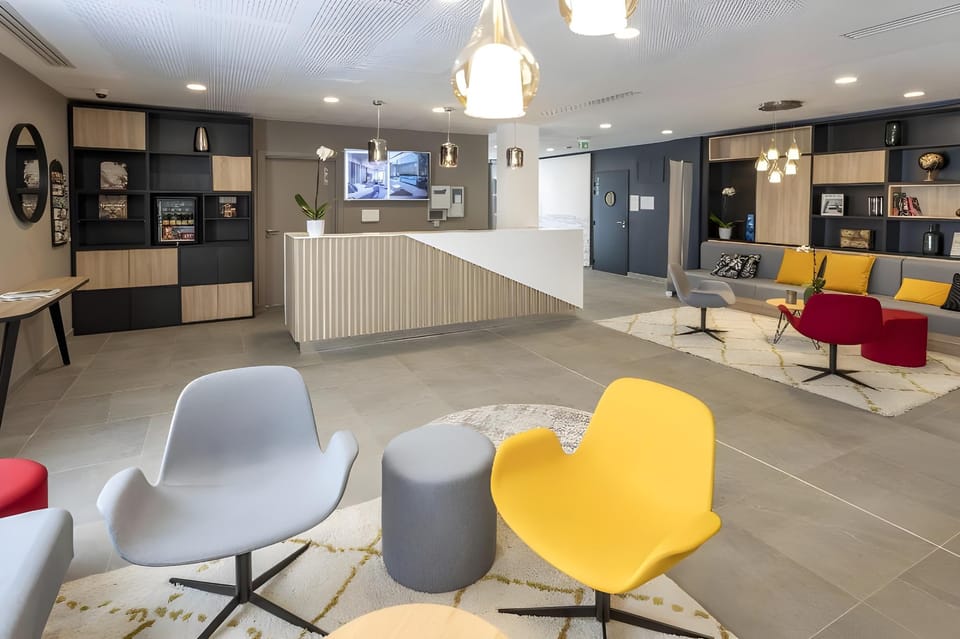 Nemea Appart Hotel Europe Velizy Villacoublay Apartment hotel in Île-de-France