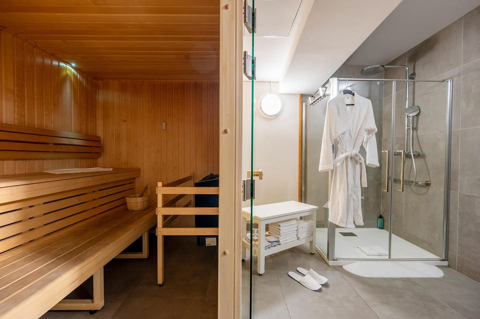 Nemea Appart Hotel Paris Levallois Apartment hotel in Levallois-Perret