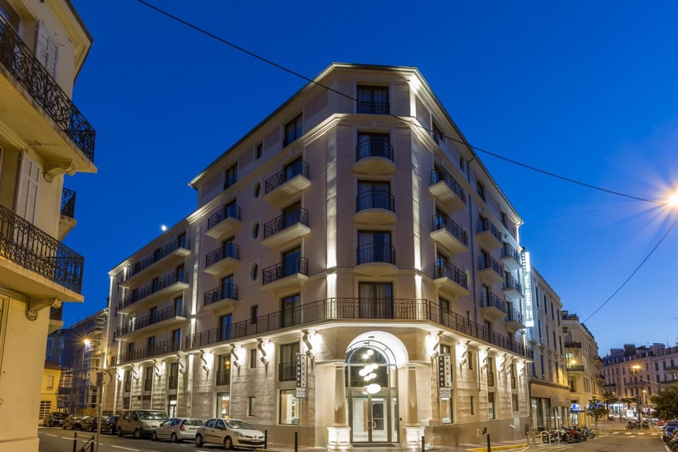 Nemea Appart Hotel Cannes Palais Apartment hotel in Cannes
