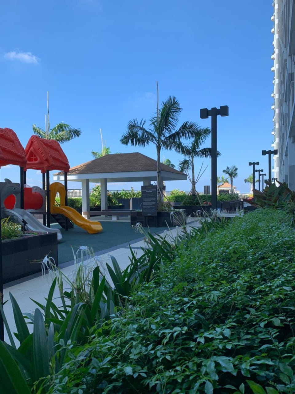 SMDC Coast Residences Roxas Boulevard corner Pasay Condo Unit Lodge in Pasay