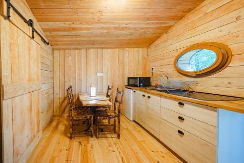 KOADOu Lodge in Brittany