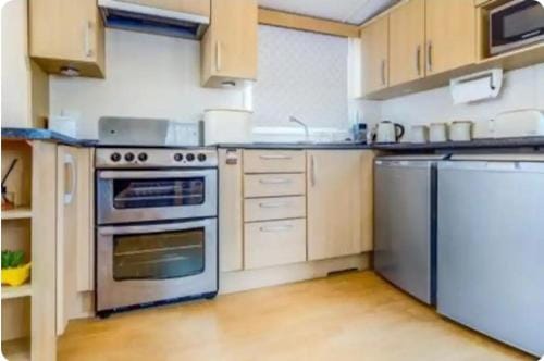 Crescent 6 Lodge in New Forest District