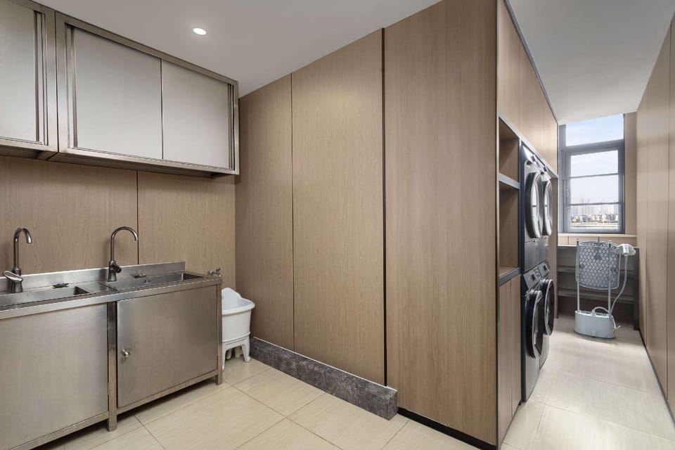 Ramada by Wyndham Wuhan Wangjiawan Hotel in Wuhan