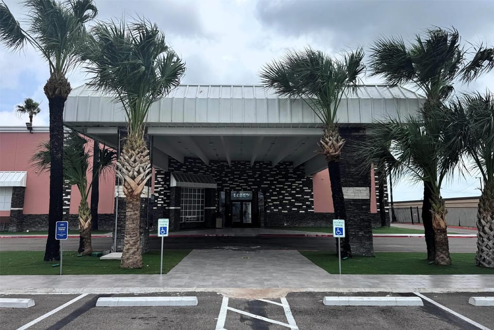 Super 8 by Wyndham Corpus Christi Airport Hotel in Corpus Christi