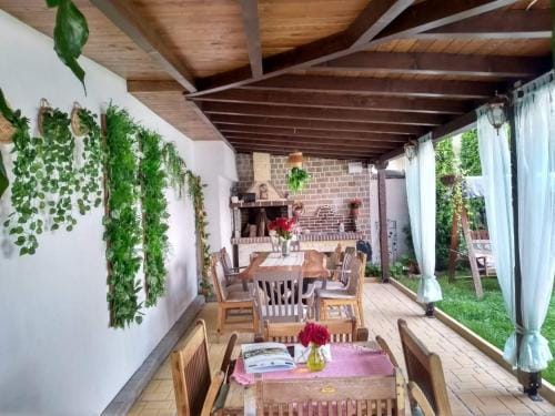 Family Hotel Flora Hotel in Decentralized Administration of Macedonia and Thrace