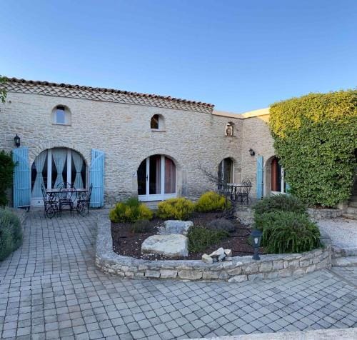 Le Mas de Ponge Hotel in Nimes