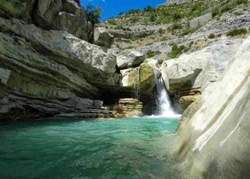 Auberge des deux vallees Inn in Provence-Alpes-Côte d'Azur