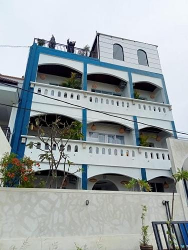 Pondok Ayu santorini Hotel in North Kuta