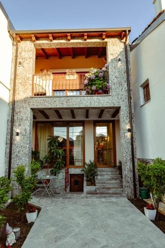 Villa Loredan Hotel in Montenegro