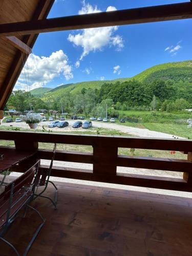 Bungalow House - 5 Rooms Hotel in Federation of Bosnia and Herzegovina