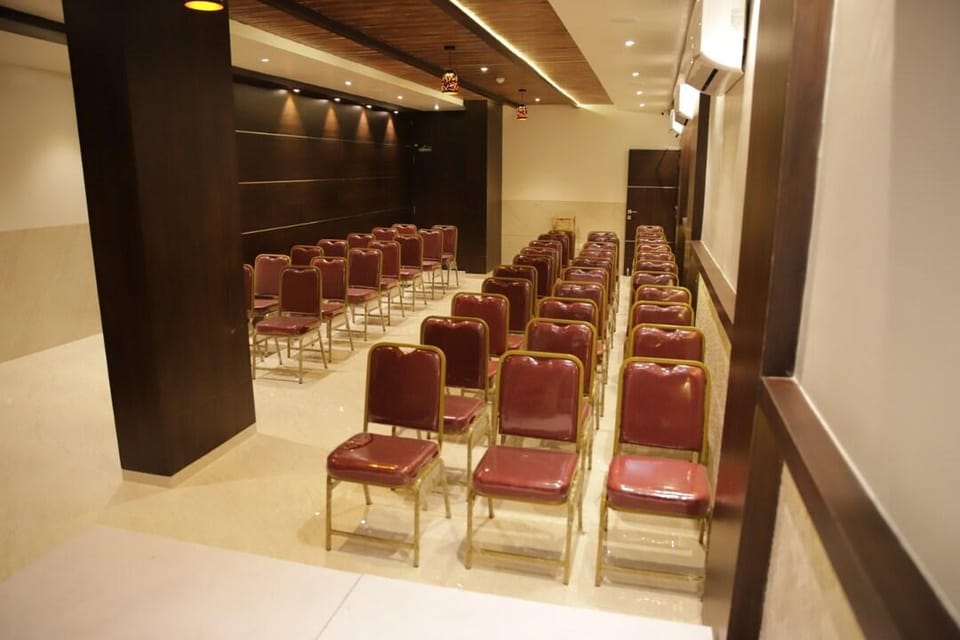 Hotel M B Residency Lodging And Boarding  Hotel in Maharashtra