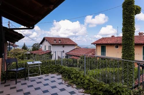 La Fornace - Rooms & Pool Hotel in La Morra