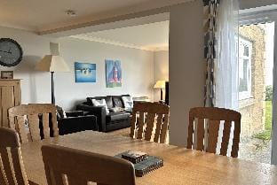 No.2 The Links Apartment, Brora Hotel in Scotland