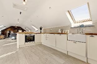 Awel y Môr - 3 Bedroom Cottage - Whitesands Hotel in Saint Davids