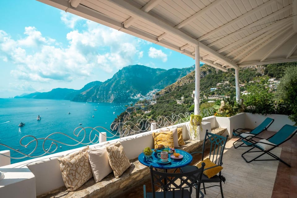 Villa Santa Chiara Positano Suites Hotel in Agerola