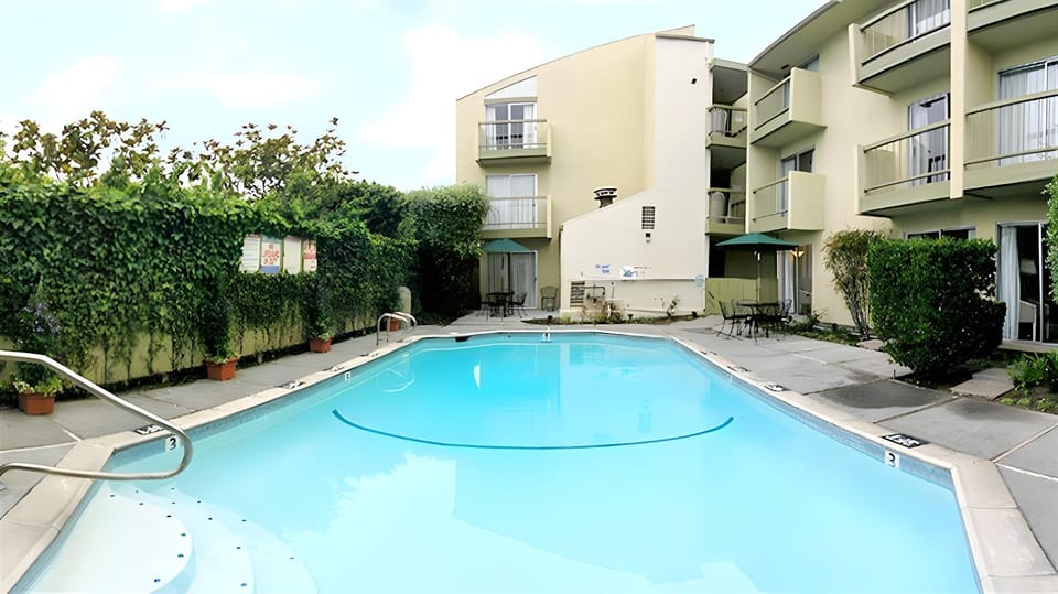 Sand Dollar Inn Hotel in Sand City