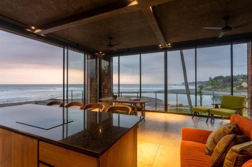 Ultimate Beachfront Villa Cascade Balian Hotel in West Selemadeg