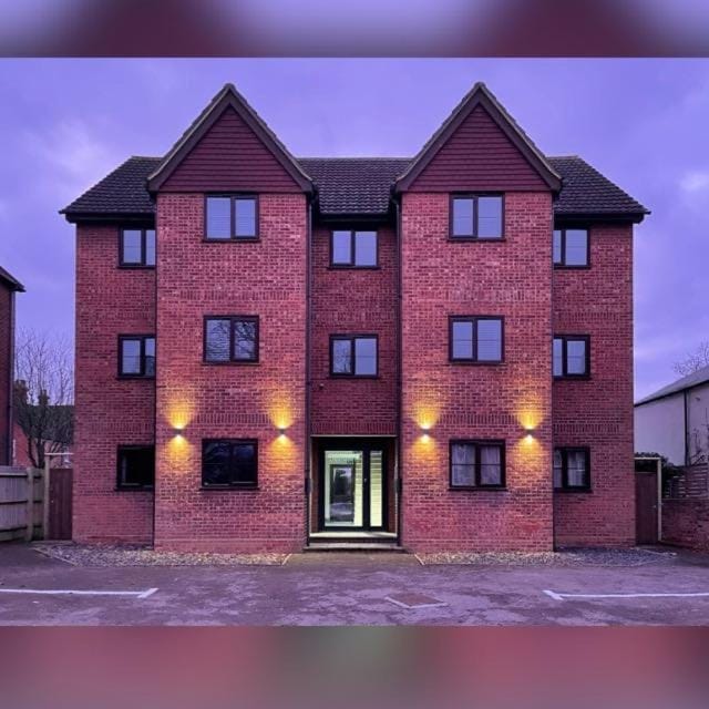 City Stay Apartments - Geldonia Court  Apartment hotel in Bedford