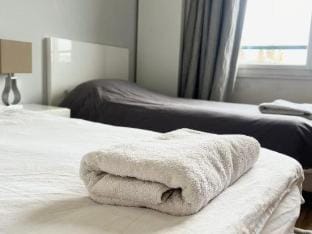 Apartment with eiffel tower and Seine view Bleriot Hotel in Paris