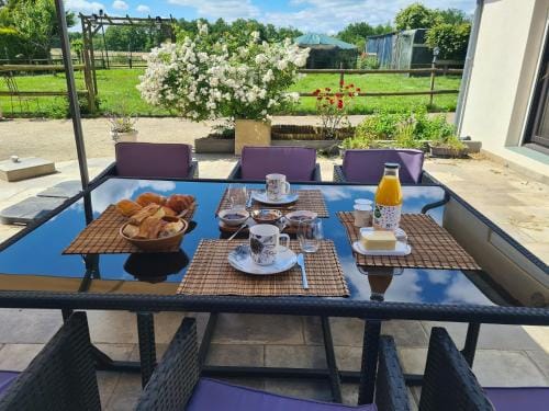 La villa des Roses - Chambre au calme et une chambre supplementaire a partir de la 3eme personne Hotel in Île-de-France