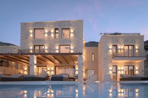 Elouera Villas, with Pool, Hydromassage, SeaView, By ThinkVilla Hotel in Crete