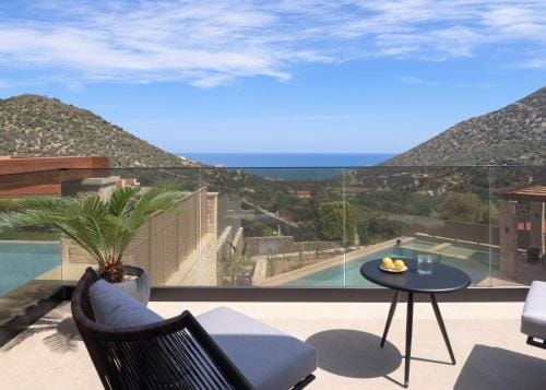 Elouera Villas, with Pool, Hydromassage, SeaView, By ThinkVilla Hotel in Crete