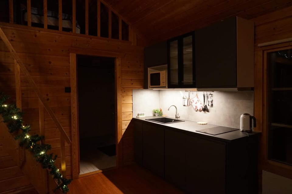 Muotkan Ruoktu Tunturikyla Hotel in Lapland