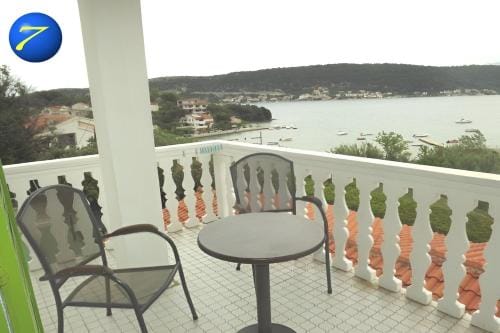 Rooms by the sea Supetarska Draga - Donja, Rab - 23068 Hotel in Supetarska Draga