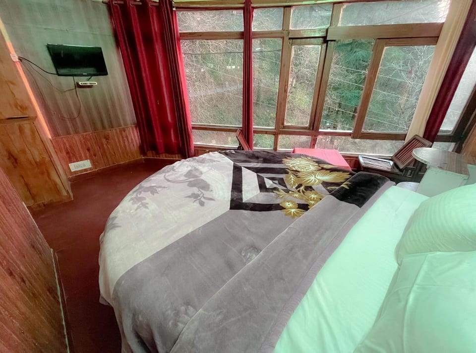 Hotel Hill bloom Near Mall Road Hotel in Shimla