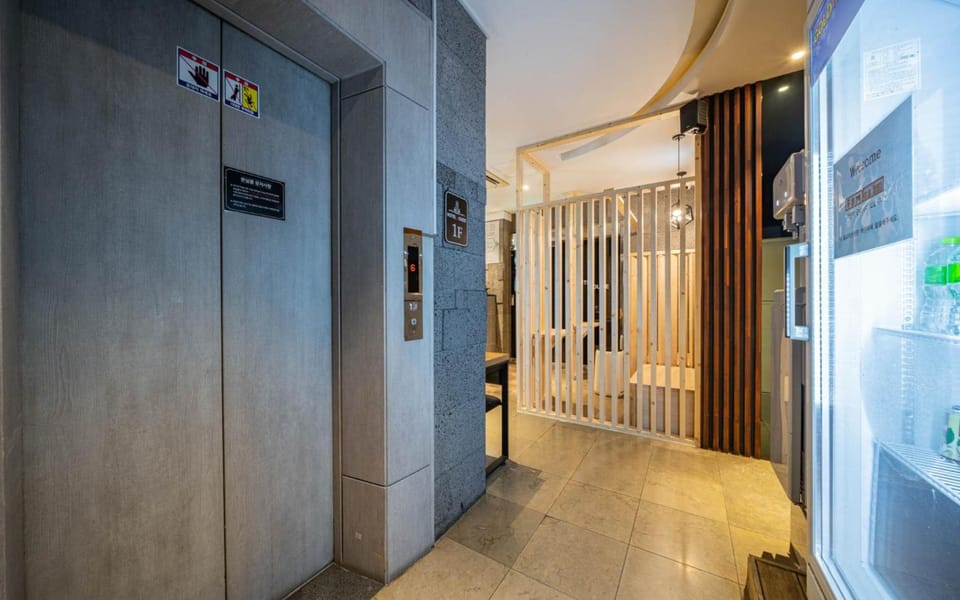 Jamsil Louize Motel in Seoul